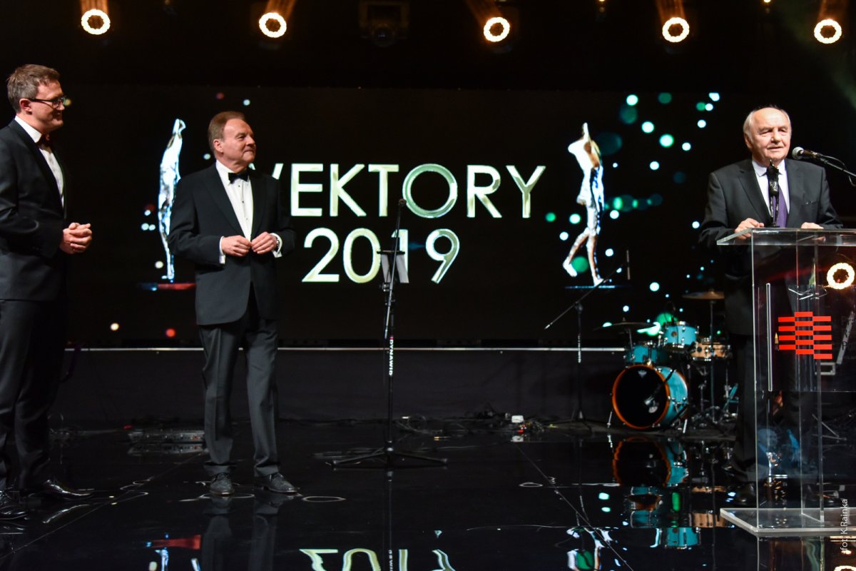 Antoni Kubicki uhonorowany prestiżową statuetką WEKTORA 2019