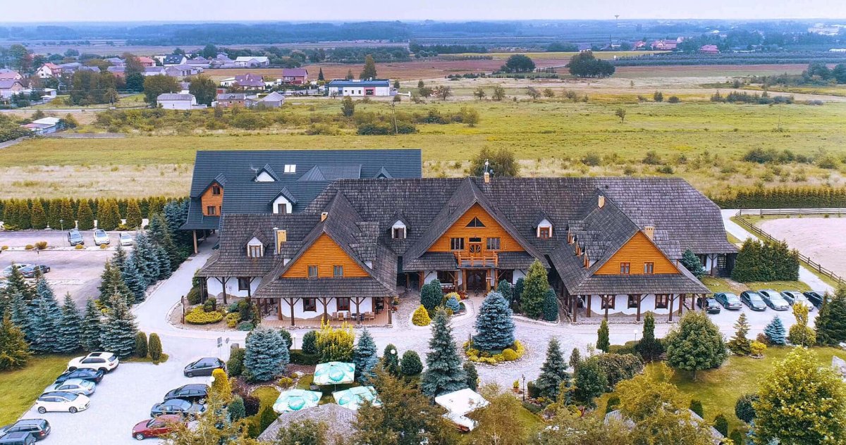 Nieszablonowe miejsce na konferencję, czyli przepiękne, multifunkcjonalne Rancho Pod Bocianem