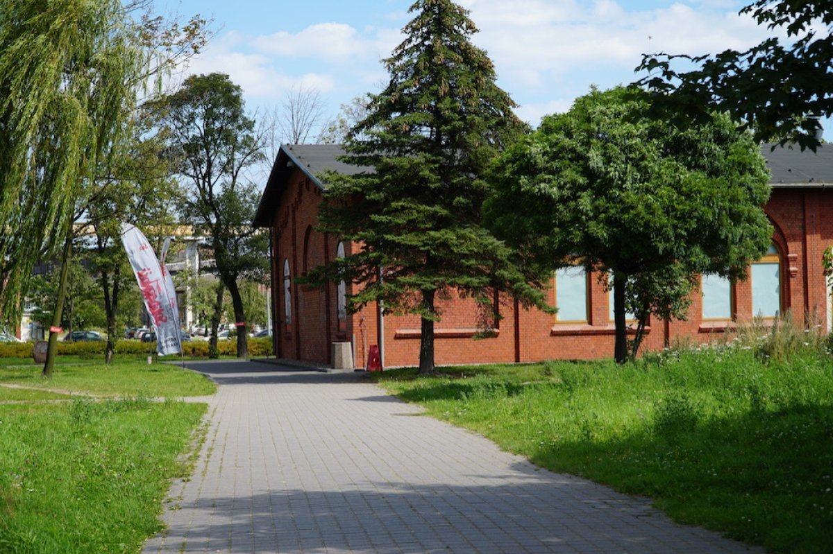 Muzeum Sali BHP w Gdańsku: Historyczne spotkania i profesjonalne konferencje w unikalnym otoczeniu. 