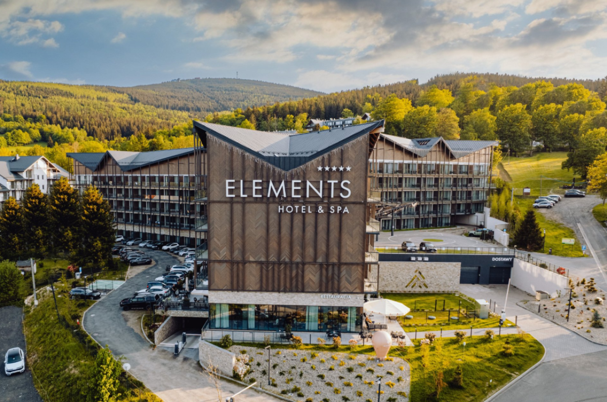 Elements Hotel & Spa***** w Świeradowie-Zdroju – wyjątkowe miejsce na konferencje i relaks w sercu Gór Izerskich