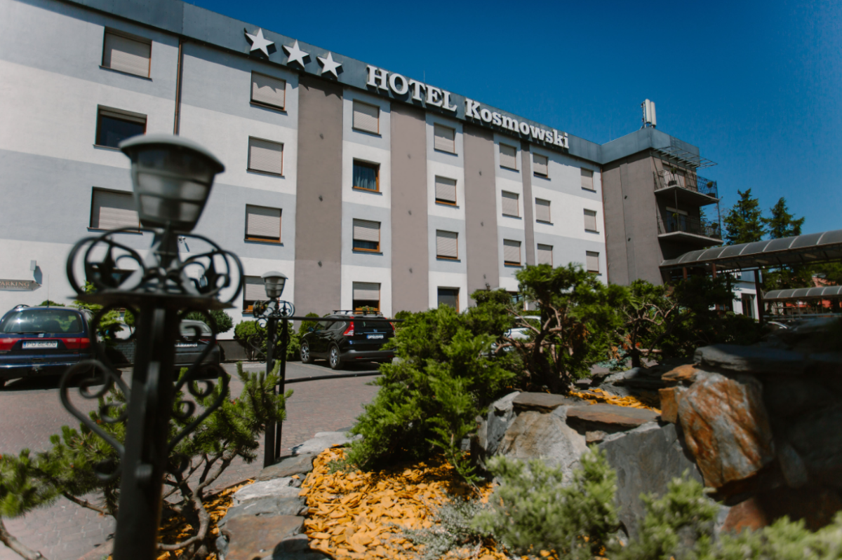 Hotel Kosmowski we Wrześni – nowoczesny hotel i centrum konferencyjne w Wielkopolsce