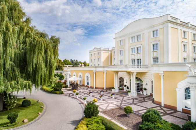 Konferencje z klasą w Windsor Palace Hotel & Conference Center – wyjątkowy obiekt nad Zalewem Zegrzyńskim