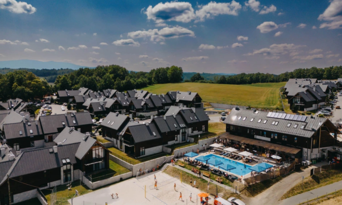 Konferencje z widokiem na Karkonosze – Osada Śnieżka zaprasza firmy na wyjątkowe wydarzenia biznesowe