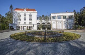 Hotele 5***** - Hotel SPA Dr Irena Eris Polanica Zdrój - obiekt - zdjęcie 1 