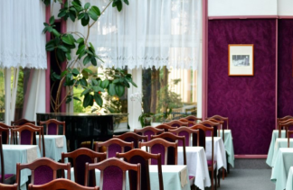 Restauracje - Restauracja Kawiarnia ZDROJOWA - obiekt - zdjęcie 2 