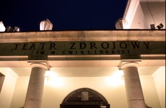 Obiekty kultury - Teatr Zdrojowy im. M. Ćwiklińskiej w Polanicy-Zdroju - obiekt - zdjęcie 1 
