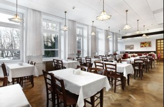 Hotele ** - Hotel Dom Marynarza - restaurant - zdjęcie 3 