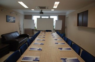 Ośrodki szkoleniowe - Centrum Doradczo-Szkoleniowe Gdynia - obiekt - zdjęcie 3 