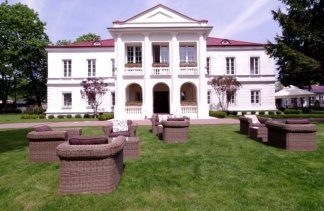 Pałace - Pałac Zegrzyński - obiekt - zdjęcie 1 