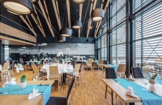 Hotele 4**** - Regatta Hotel Restauracja Spa**** - restaurant - zdjęcie 1 