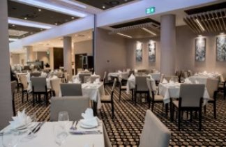 Hotele 4**** - Holiday Inn Dąbrowa Górnicza - restaurant - zdjęcie 1 