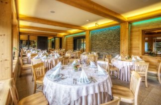 Hotele 4**** - Hotel META**** - restaurant - zdjęcie 13 