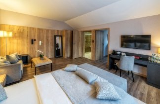 Hotele 4**** - Hotel META**** - Pokoje - zdjęcie 3 