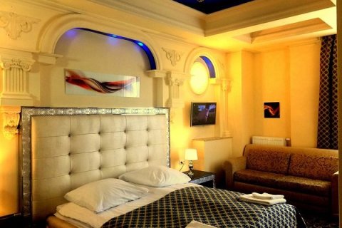 Hotele 4**** - Pałac na Wodzie - 4 km od Lotniska Okęcie - zdjęcie 2