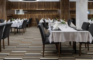 Ośrodki konferencyjne - Kolejarz Resort&SPA - restaurant - zdjęcie 1 