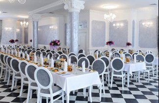 Hotele 3*** - Pałac Lacon - obiekt - zdjęcie 3 