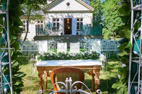 Pałace - Pałac Lasotów - zdjęcie 2