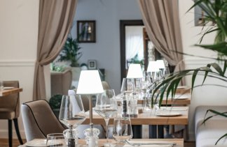 Hotele 3*** - Dwór Konstancin  - restaurant - zdjęcie 3 