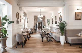 Hotele 3*** - Dwór Konstancin  - restaurant - zdjęcie 2 