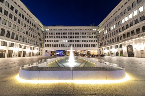 Sale konferencyjne w biurowcach - Centrum Bankowo-Finansowe „Nowy Świat” S.A. - zdjęcie 2