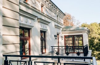 Pałace - Pałac Wierzbiczany - obiekt - zdjęcie 3 