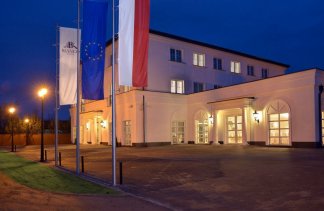 Restauracje - Villa Bianco - Steak & Lobster - obiekt - zdjęcie 1 