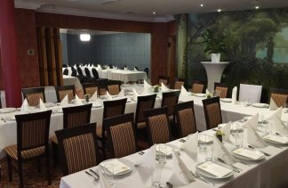 Hotele szkoleniowe - Restauracja i Hotel Meridian’s - obiekt - zdjęcie 3 