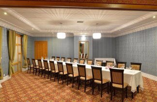 Hotele szkoleniowe - Restauracja i Hotel Meridian’s - obiekt - zdjęcie 1 