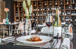 Hotele 5***** - Hotel Monopol - restaurant - zdjęcie 1 