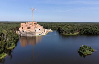 Nowy - Zamek w Stobnicy - obiekt - zdjęcie 2 