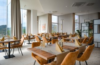 Hotele 5***** - Crystal Mountain Resort***** - restaurant - zdjęcie 3 