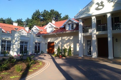 Hotele 3*** - Baśniowa Hotel & Restauracja - zdjęcie 2