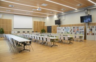 Obiekty konferencyjne - Centrum Konferencyjno-Wystawiennicze Instytutu Badawczego Leśnictwa - obiekt - zdjęcie 9 