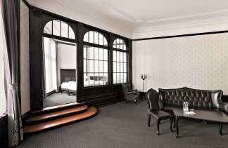 Zamki - Moszna Zamek - obiekt - zdjęcie 1 