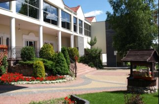 Hotele 3*** - Hotel Restauracja Kamiza - obiekt - zdjęcie 2 