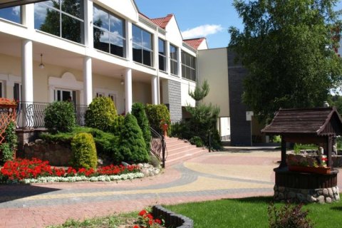 Hotele 3*** - Hotel Restauracja Kamiza - zdjęcie 2