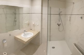 Hotele 3*** - Hotel Restauracja Kamiza - obiekt - zdjęcie 34 