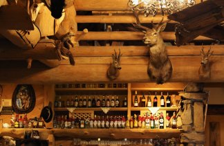 Zespół Dolina Białego karczma