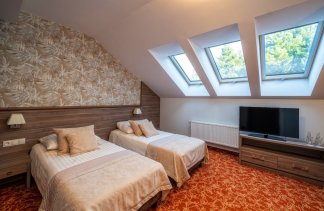 Hotele 3*** - Korona Hotel *** - Pokoje - zdjęcie 8 