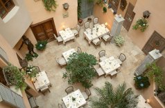 Hotele 4**** - Hotel Kolegiacki - zdjęcie 3