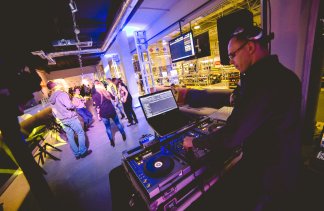 Klub - Legia Racing Club - obiekt - zdjęcie 5 