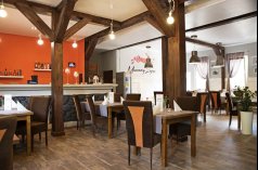 Restauracje - Marcowy Zając - zdjęcie 3