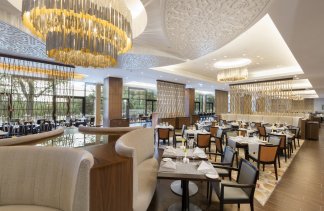 Hotele 4**** - DoubleTree by Hilton Hotel & Conference Centre Warsaw - restaurant - zdjęcie 3 