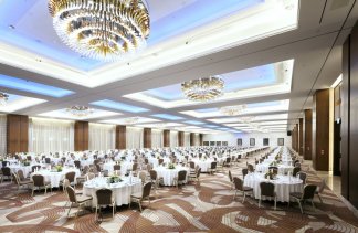 Hotele 4**** - DoubleTree by Hilton Hotel & Conference Centre Warsaw - restaurant - zdjęcie 11 