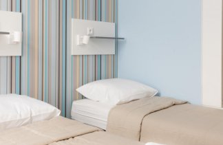 Hotele ** - Hotel Traffic Wrocław - Pokoje - zdjęcie 1 