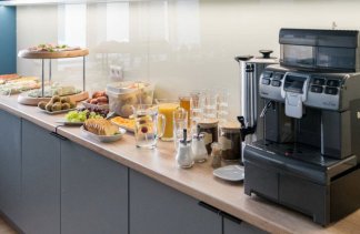 Hotele ** - Hotel Traffic Wrocław - service - zdjęcie 1 