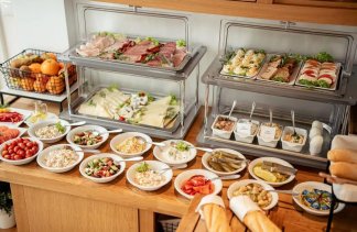 Hotele 3*** - Hotel Platan *** - restaurant - zdjęcie 6 