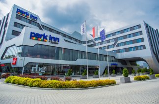 Hotele 4**** - Park Inn by Radisson Krakow - obiekt - zdjęcie 1 