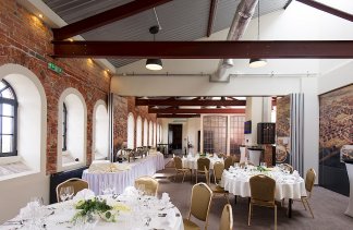 Hotele konferencyjne - Aparthotel Stara Przędzalnia - restaurant - zdjęcie 1 