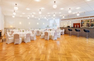 Hotele 3*** - Perła Leśna - restaurant - zdjęcie 1 